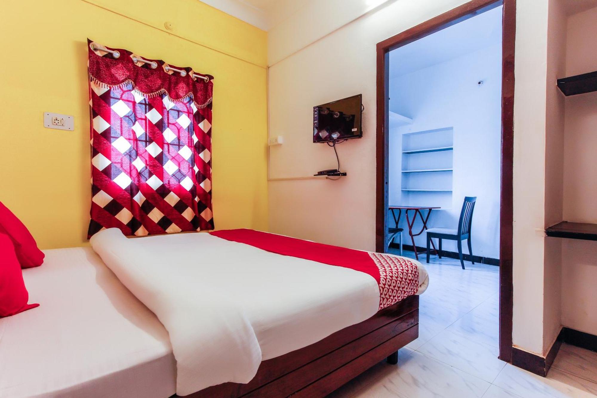OYO Flagship 42382 Hotel Lakshmi Narayana Salem New Bus Stand Bagian luar foto